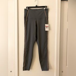 Nike Yoga High Waisted 7/8 Leggings. Charcoal Color w/ Stripe. Size L. NWT.